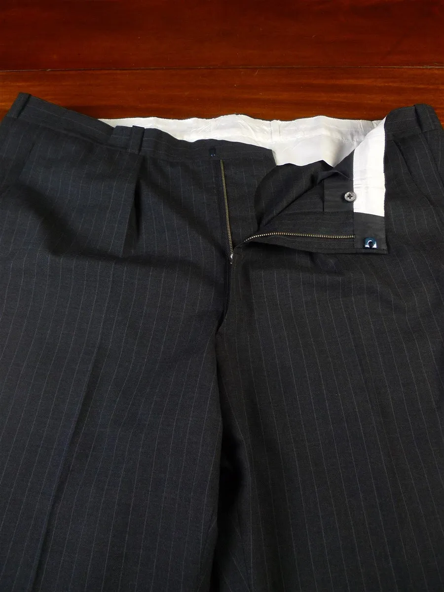 24/0886 immaculate kilgour french stanbury 2002 savile row bespoke grey pin-stripe worsted suit w/ hanger 45-46 regular