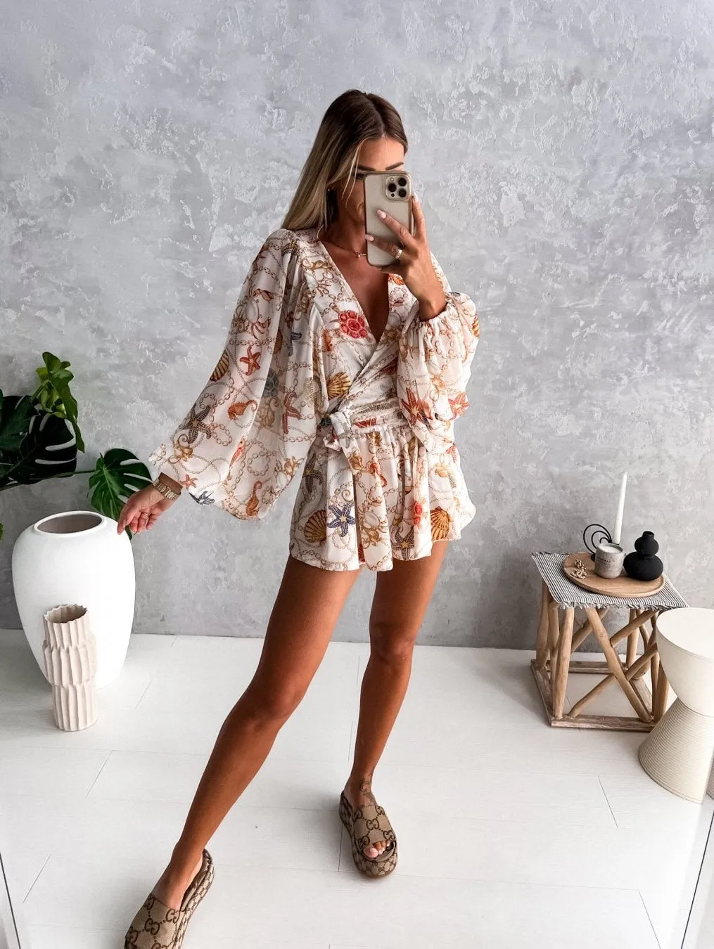 Beach Vacation Lantern Sleeve Romper