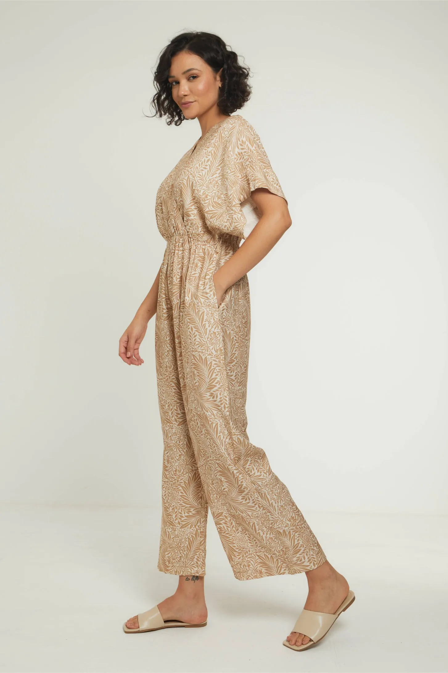 BLOOMING PETALS JUMPSUIT - BEIGE