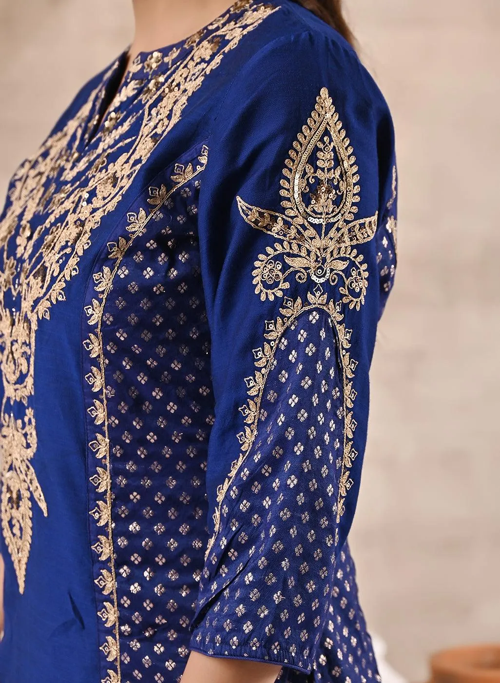 Blue Printed Kurta With Embroidery