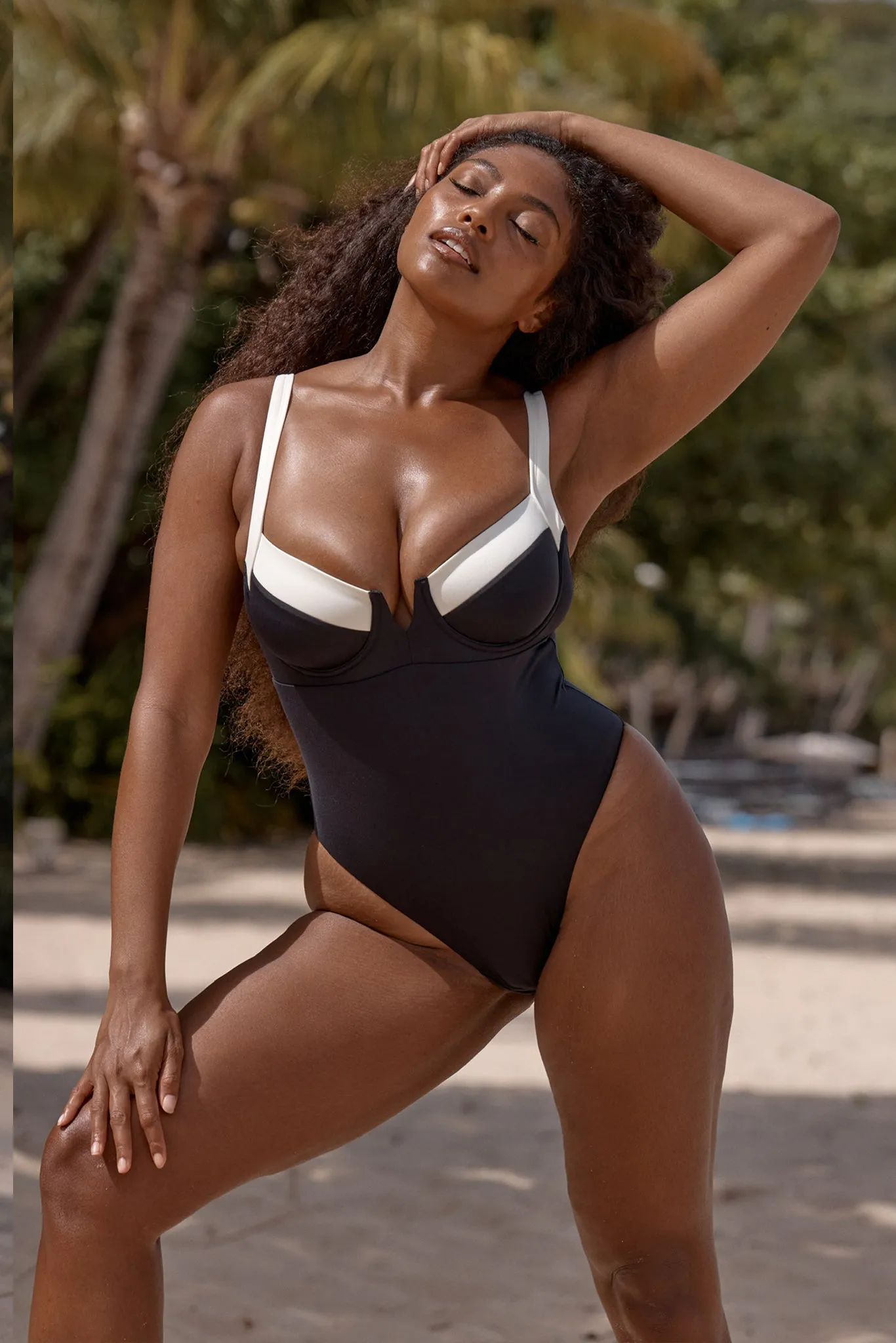 Clovelly One Piece - Black/Ivory