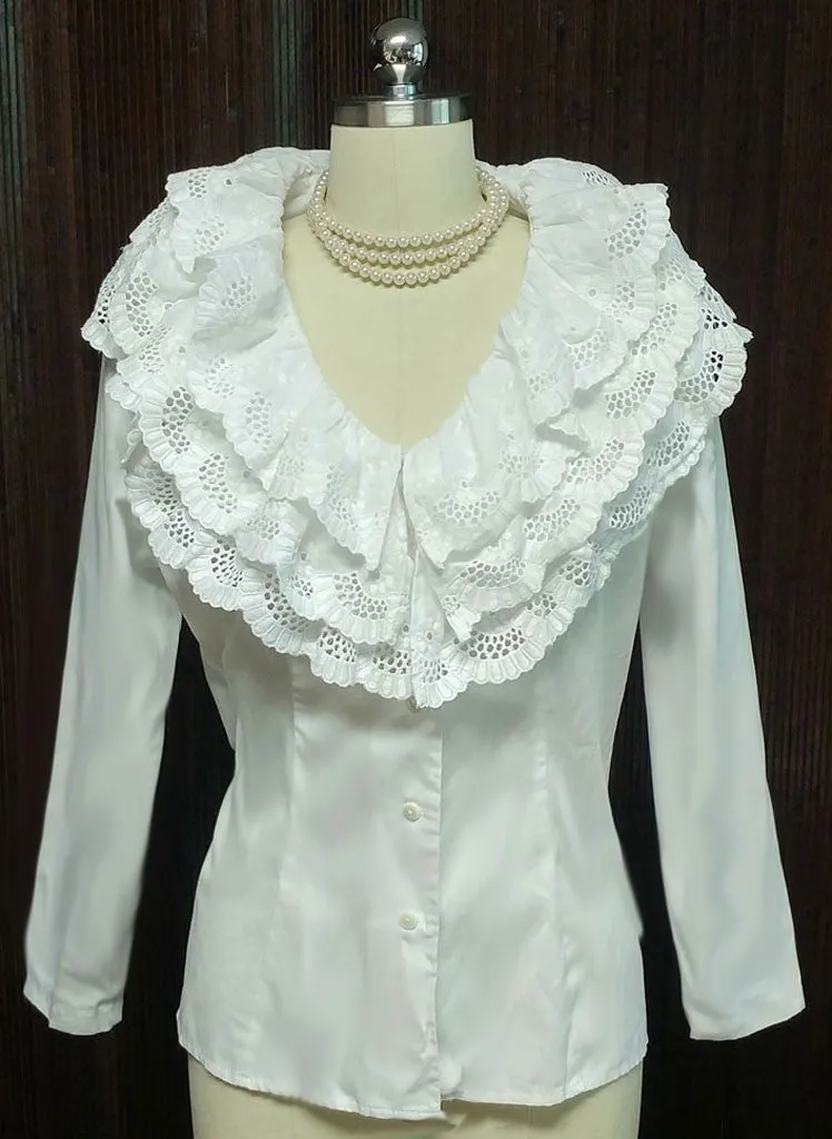 *VINTAGE VERY FEMININE 3 TIER EMBROIDERED SCALLOPED EYELET COLLAR BLOUSE